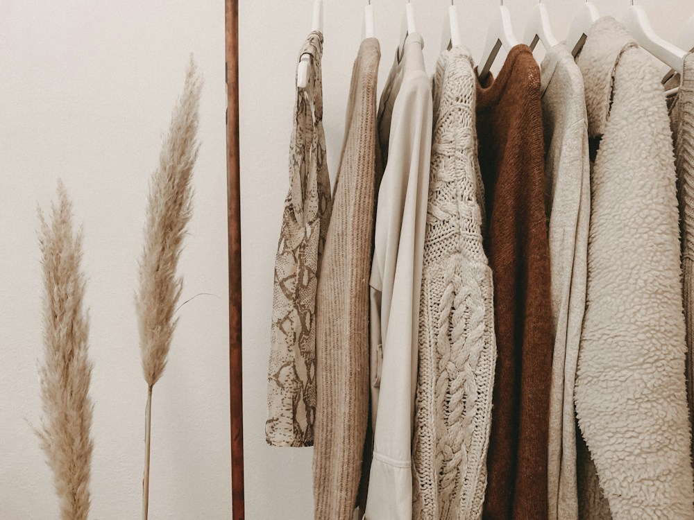 Inspiração: texturas, tecidos e peças num espaço de moda